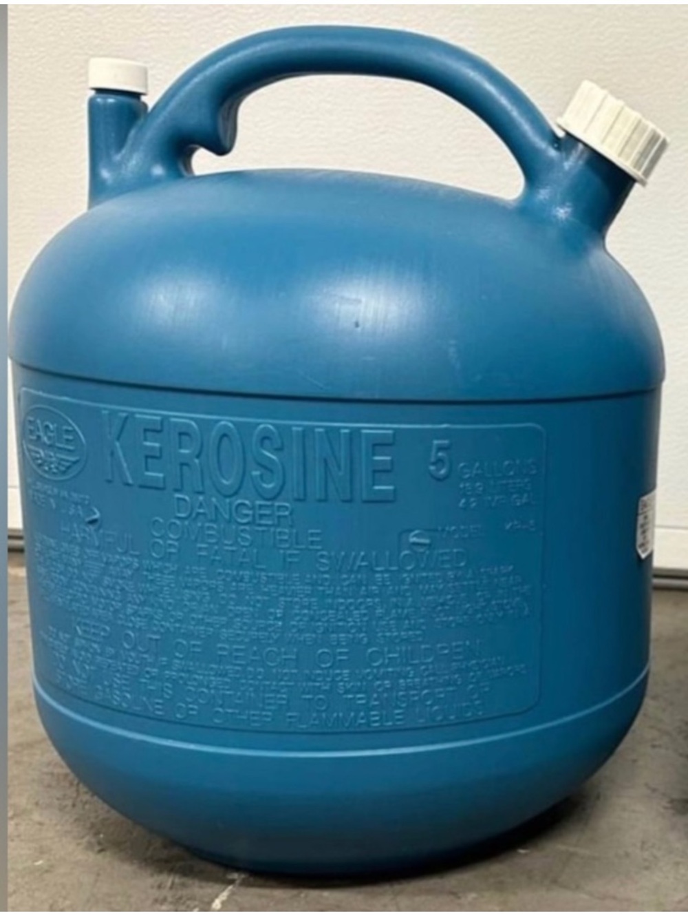 Eagle 5 Gallon Plastic Kerosene Can with Cap. KP-5. (Empty)